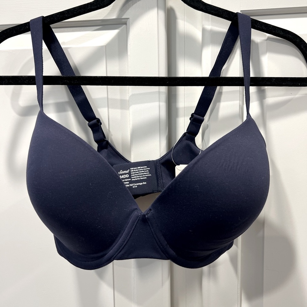 Full Coverage Underwire Bra. 34DD.